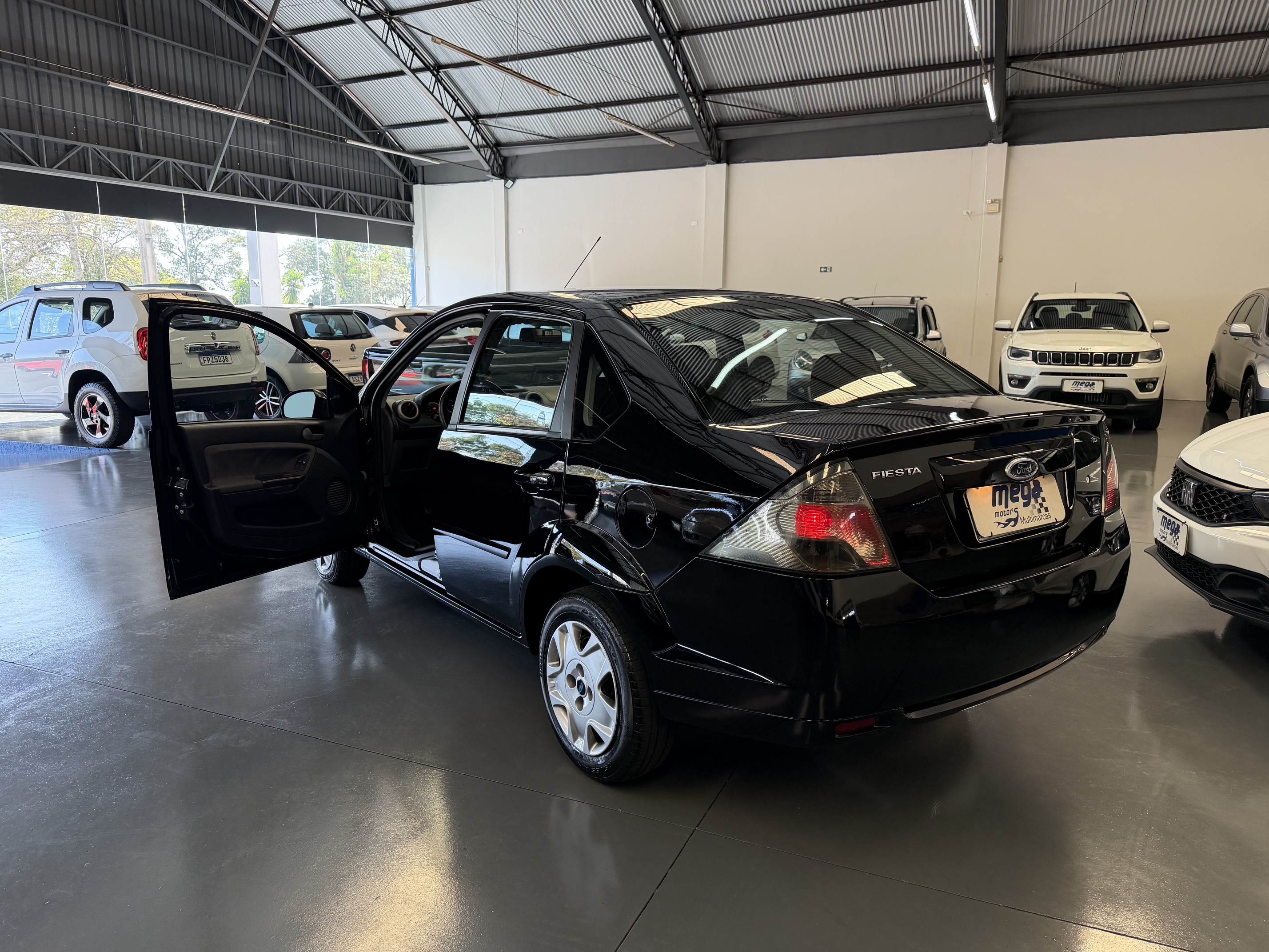 FIESTA SED CLASS 1.6 FLEX