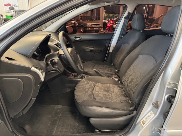 207 XR 1.4 8V FLEX 4P