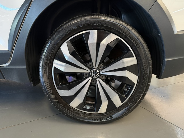NIVUS COMF 1.0 200TSI AUT