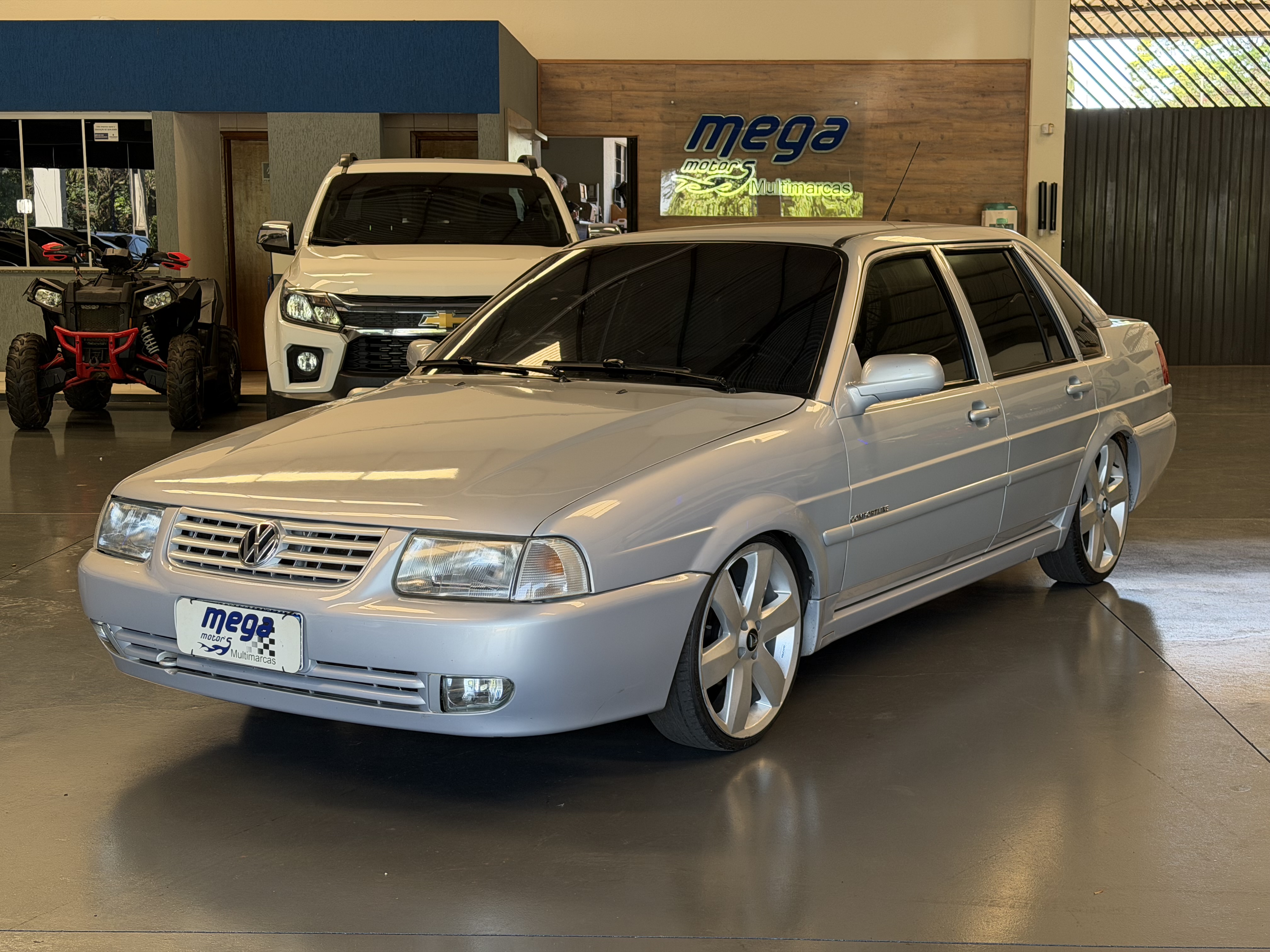 SANTANA 2000 MI